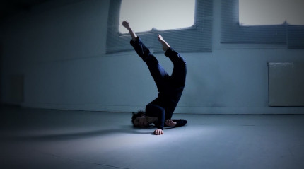 Fall  Into The Floor con Francesca Lombardo